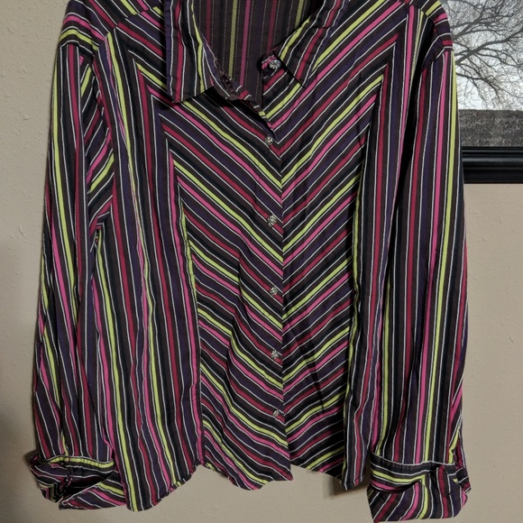 Fantastic plus size professional blouse - Picture 2 of 5